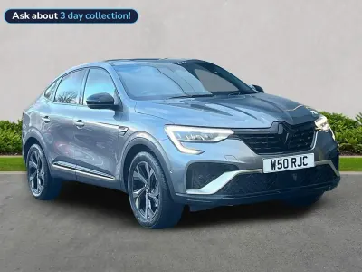 Begagnad Renault Arkana Engineered 142 HK (104 kW) 2023 Grå SUV