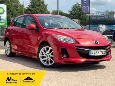 Used Mazda 3 105 HP (77 kW) 2013 Red Hatchback