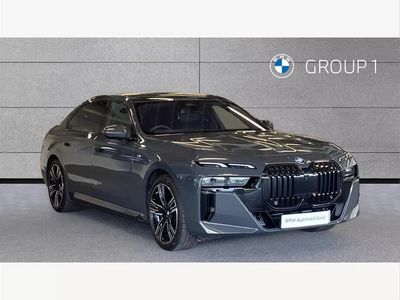 BMW i7