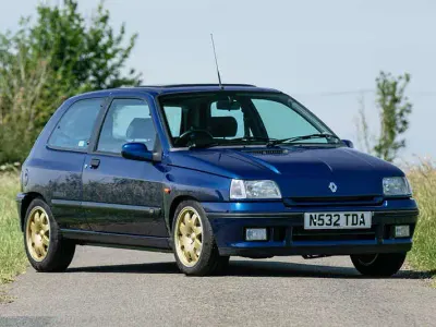 Used Renault Clio 150 HP (110 kW) 1995 Blue Hatchback