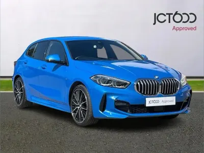 Usado BMW 118 M Sport 138 CV (101 kW) 2020 Azul Utilitario