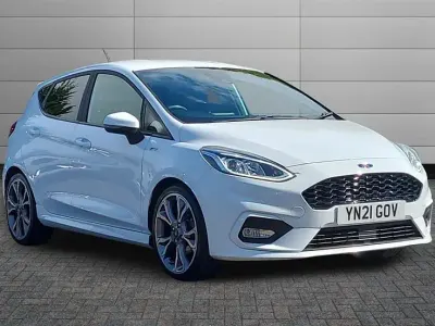Begagnad Ford Fiesta ST-Line X 125 HK (91 kW) 2021 Vit Halvkombi