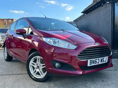 Used Ford Fiesta Zetec 2013 Red Hatchback