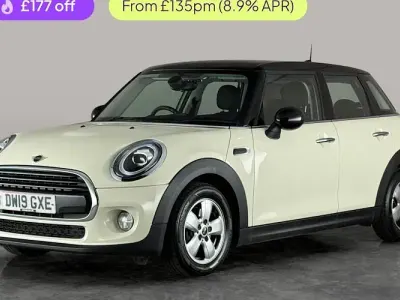 Używany Mini Cooper Classic 136 KM (100 kW) 2019 Biały Hatchback