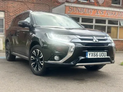 Used Mitsubishi Outlander P-HEV 2016 Black Estate