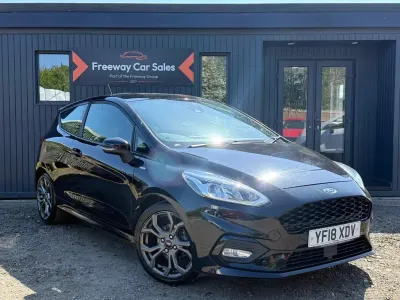 Usado Ford Fiesta ST-Line 100 HP (73 kW) 2018 Preto Citadino
