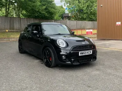 Used Mini Cooper S Hatch 189 HP (139 kW) 2019 Black Hatchback