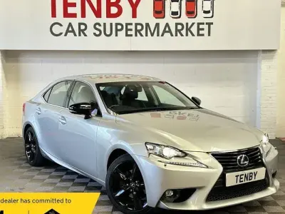 Used Lexus IS300h Sport Line 223 HP (164 kW) 2016 Silver Sedan