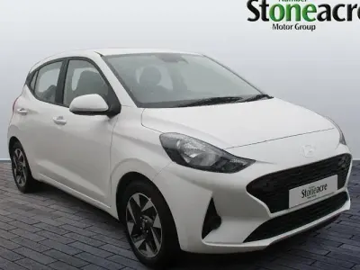 New Hyundai i10 Advanced 63 HP (46 kW) 2025 White Hatchback