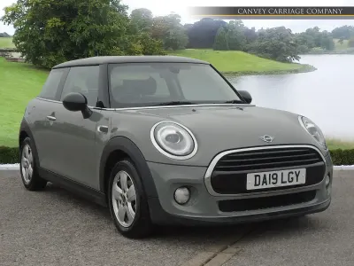 Usado Mini Cooper Classic 2019 Cinzento Citadino
