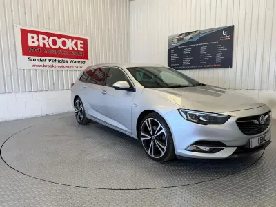 Used Vauxhall Insignia Elite 170 HP (125 kW) 2018 Silver Estate