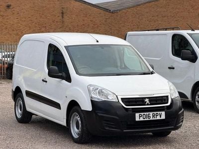White Used 2016 Peugeot Partner S MPV | £5,995 (Good price)