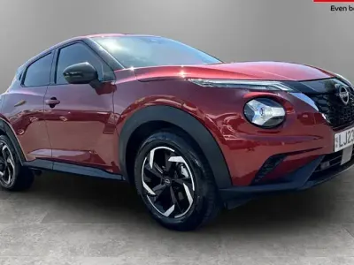 Used Nissan Juke N-Connecta 143 HP (105 kW) 2023 Red SUV