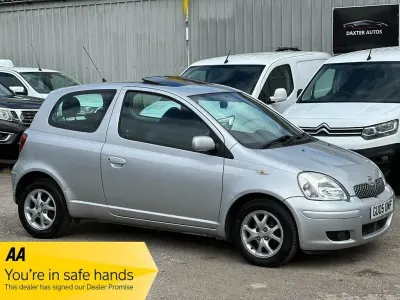 Used Toyota Yaris 2005 Silver Hatchback