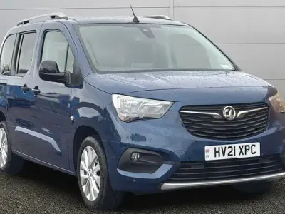 Used Vauxhall Combo Elite 131 HP (96 kW) 2021 Blue MPV