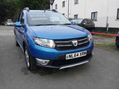 Blue Used 2014 Dacia Sandero Lauréate Hatchback | £4,995 (A bit pricey)