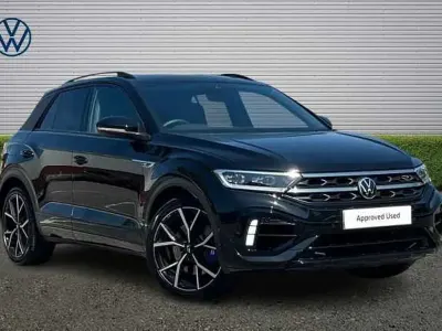Second-hand VW T-Roc Black Edition 300 CP (220 kW) 2025 Negru SUV