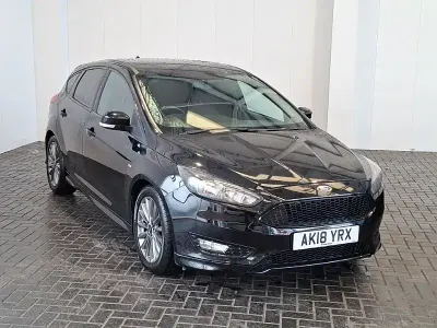 Used Ford Focus ST-Line 140 HP (102 kW) 2018 Black Hatchback