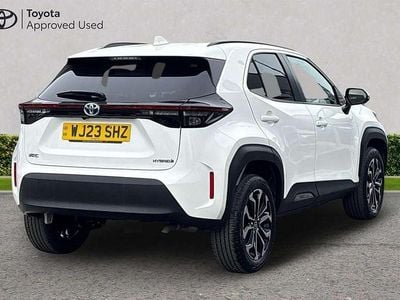 Used Toyota Yaris Cross Design 113 HP (83 kW) 2023 White SUV