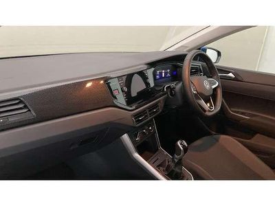 Used VW Polo Life 95 HP (69 kW) 2023 Blue Hatchback