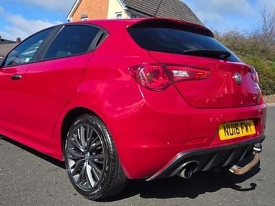 Used Alfa Romeo Giulietta Super 2016 Red Hatchback