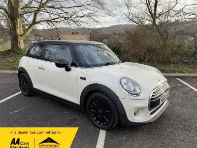 Usado Mini Cooper Hatch 136 CV (100 kW) 2016 Blanco Utilitario