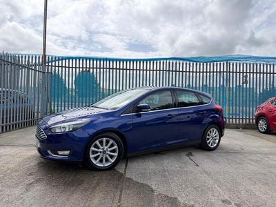 Begagnad Ford Focus Titanium 120 HK (88 kW) 2016 Blå Halvkombi
