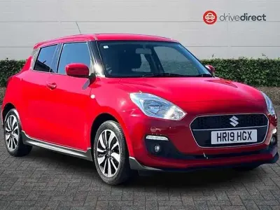 Używany Suzuki Swift 90 KM (66 kW) 2019 Czerwony Hatchback