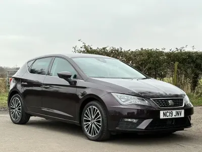 Used Seat Leon XCELLENCE Lux 130 HP (95 kW) 2019 Purple Hatchback