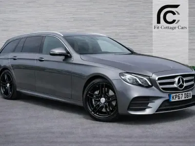 Usado Mercedes E220 AMG line 2017 Gris Familiar