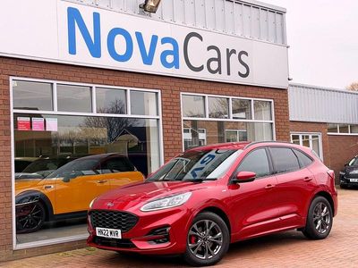 Begagnad Ford Kuga ST-Line 120 HK (88 kW) 2022 Röd SUV