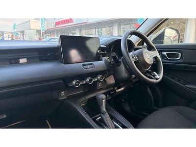 Used Honda HR-V Elegance 131 HP (96 kW) 2023 Beige SUV