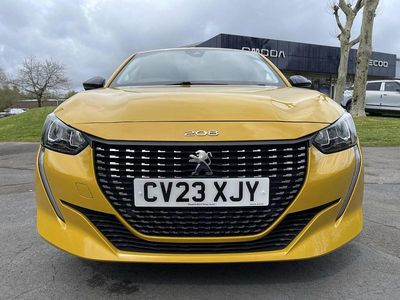 Used Peugeot 208 Allure+ 99 HP (72 kW) 2023 Yellow Hatchback