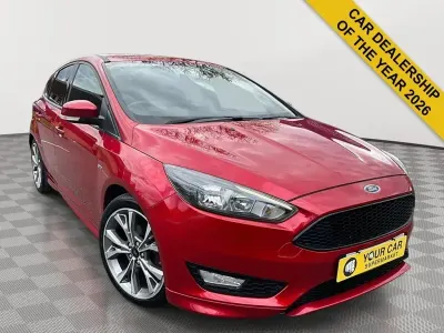 Używany Ford Focus ST-Line 140 KM (102 kW) 2018 Czerwony Hatchback