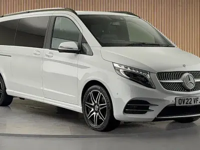 Used Mercedes V300 AMG line 237 HP (174 kW) 2022 White MPV