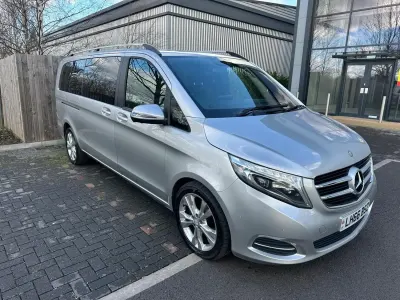 Usado Mercedes V250 2016 Prateado Monovolume