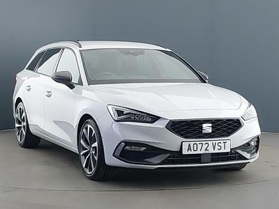 Used Seat Leon FR Sport 150 HP (110 kW) 2022 White Estate