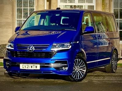 Used VW Caravelle Executive 204 HP (150 kW) 2021 Blue MPV