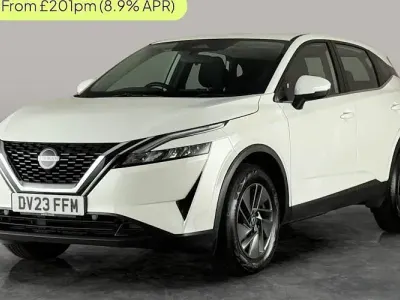 Used Nissan Qashqai Acenta Premium 158 HP (116 kW) 2023 White SUV