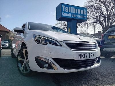 Used Peugeot 308 Allure 130 HP (95 kW) 2017 White Hatchback