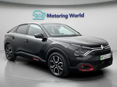 Used Citroën e-C4 Shine 100 kW (136 HP) 2022 Black Hatchback