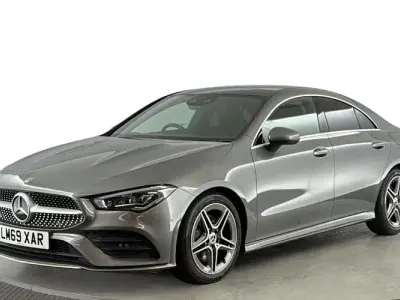 Begagnad Mercedes CLA200 AMG Line Premium Plus 163 HK (119 kW) 2022 Sedan