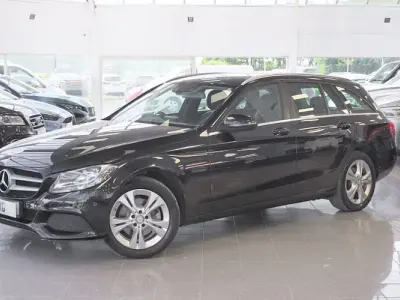 Used Mercedes C220 Executive 170 HP (125 kW) 2017 Black Estate