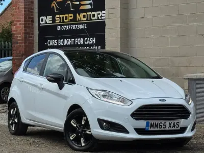 Used Ford Fiesta Zetec 2015 White Hatchback