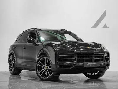 Begagnad Porsche Cayenne 2023 Svart SUV