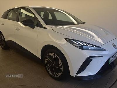 Used MG MG4 EV SE 150 kW (204 HP) 2023 White Hatchback