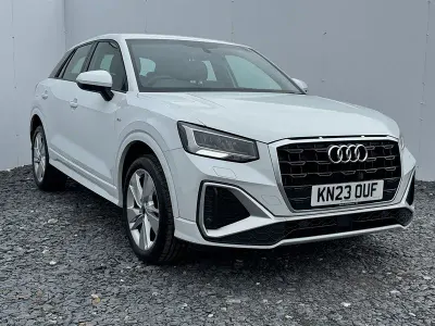 Usado Audi Q2 S-Line 110 CV (80 kW) 2023 Blanco SUV