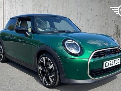 Usado Mini Cooper S Hatch 201 HP (147 kW) 2025 Verde Citadino