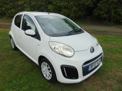 Used Citroën C1 VTR Sport 68 HP (50 kW) 2013 White Hatchback