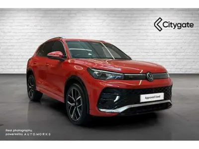 Used VW Tiguan R-line 272 HP (200 kW) 2025 Red SUV
